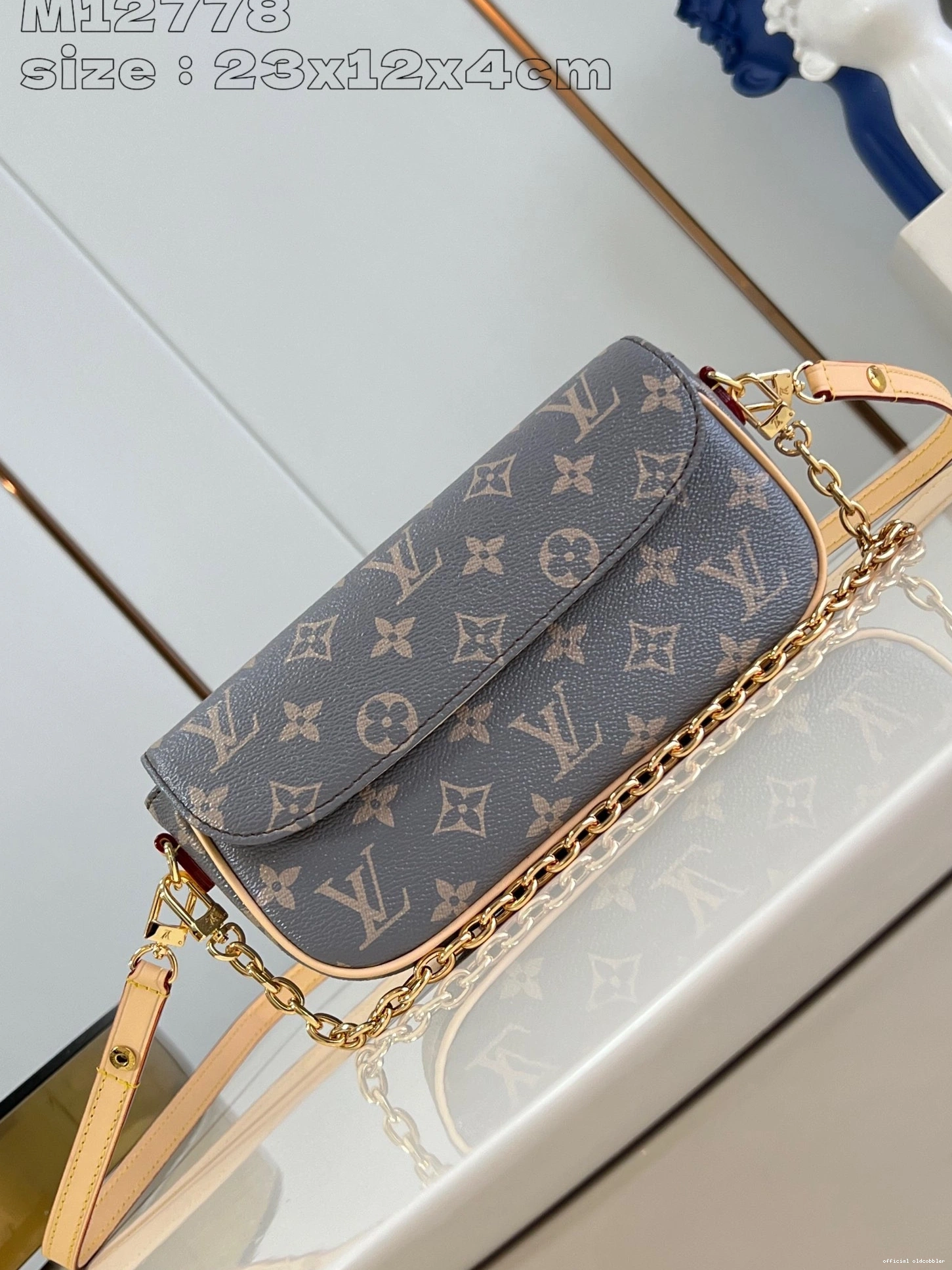 Official oldcobbler Ivy-23.5*12*4.3cm Wallet VUITTON on LOUIS Chain 0708